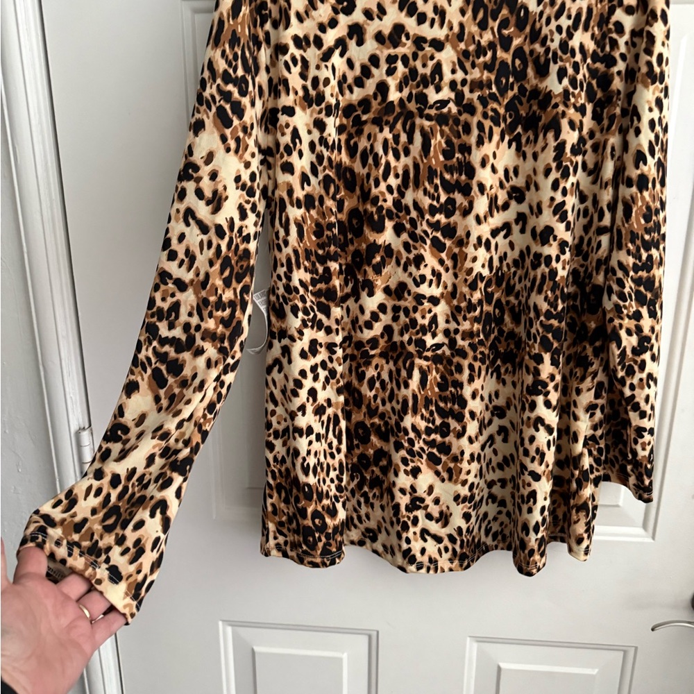 LULaRoe Lynnae NWT - Picture 2 of 3